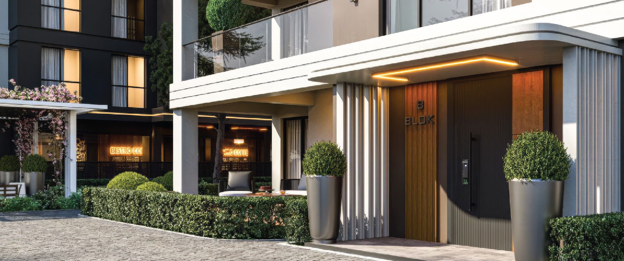 Blok girişi ve villa cephesi, akşamüstü ışığında
